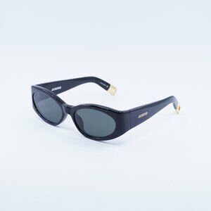 Jacquemus OVALO JAC/4 C1 Sunglasses Shiny Black Cat Eye Frame, Grey Lenses
